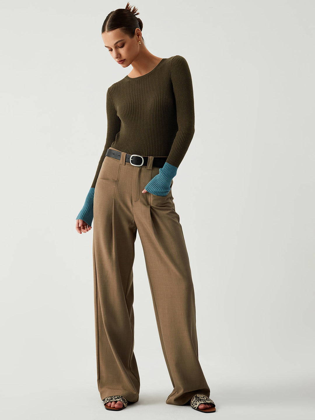 Contrast Sleeve Hem Long Sleeve Knit Top