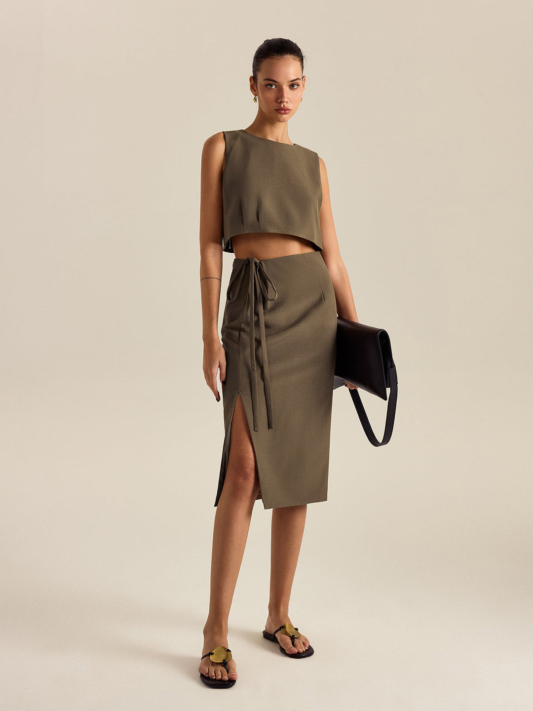 Sleeveless Round-Neck Crop Top