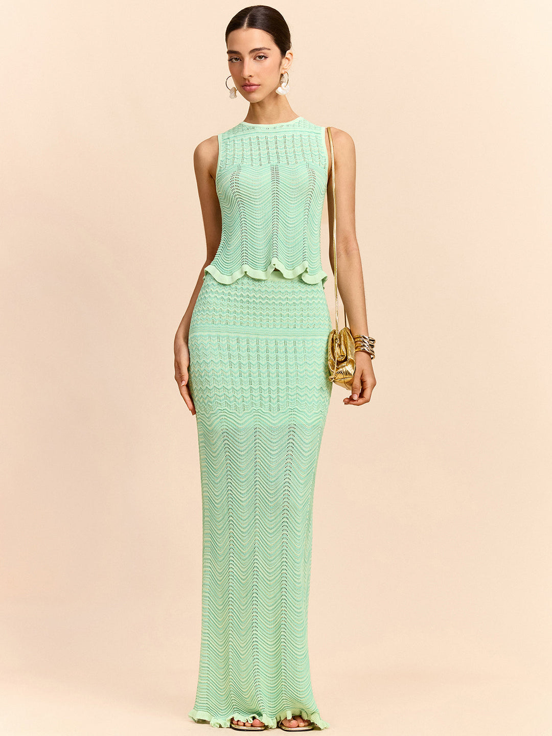 Wave Pattern Sleeveless Knit Top