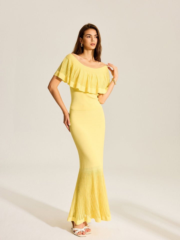 Off-Shoulder Knit Top With Trimmed Ruffles